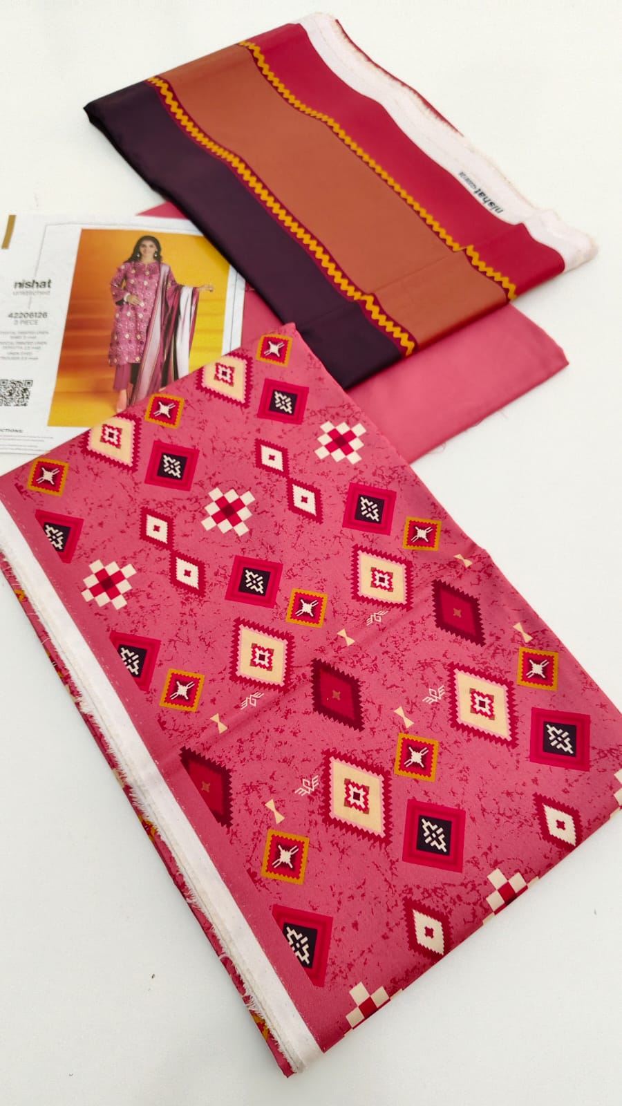 3-Piece Linen Unstitched Suit – Pink